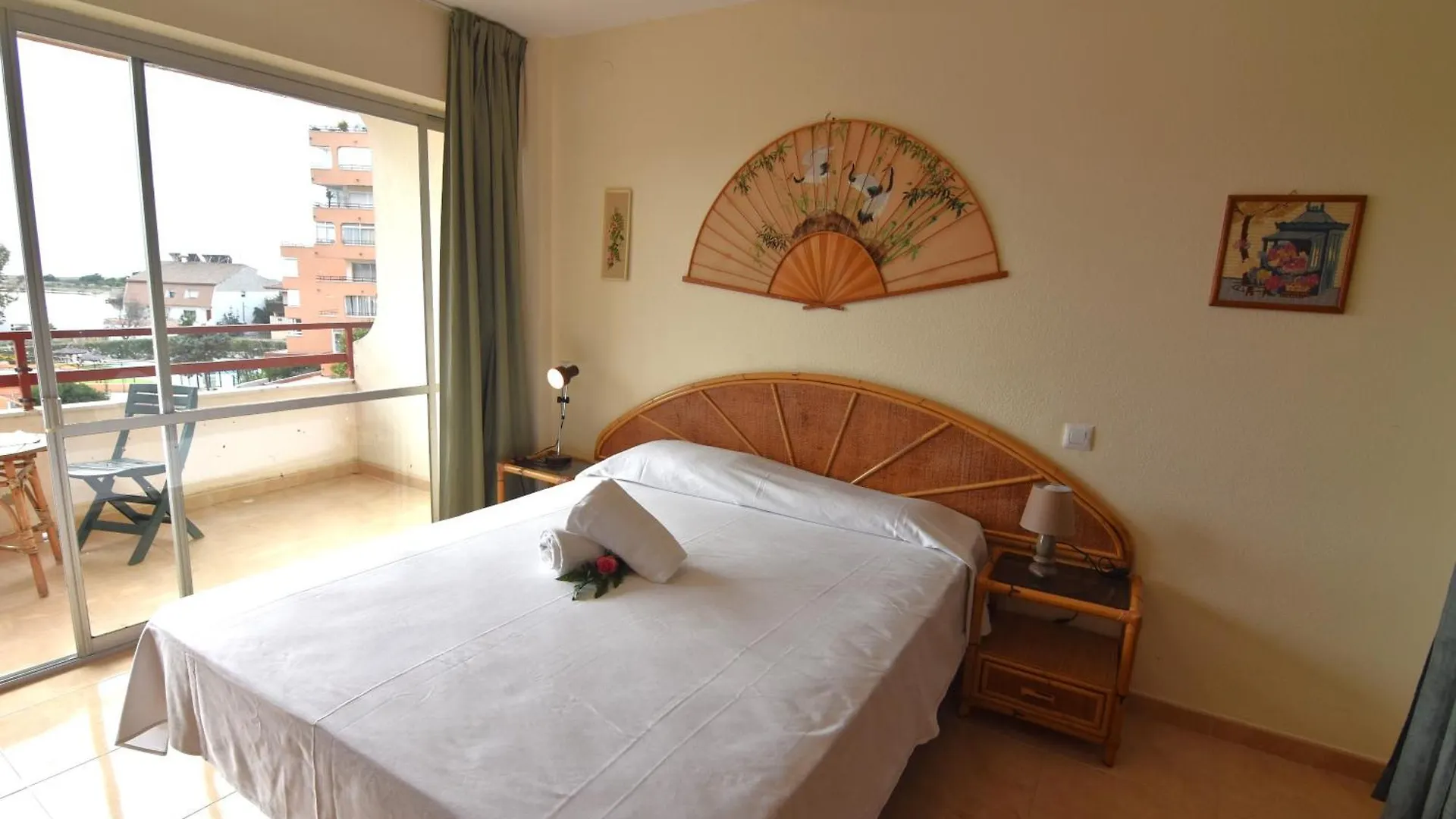 Rnet - 600 Tramuntana 02-21 Apartment Roses