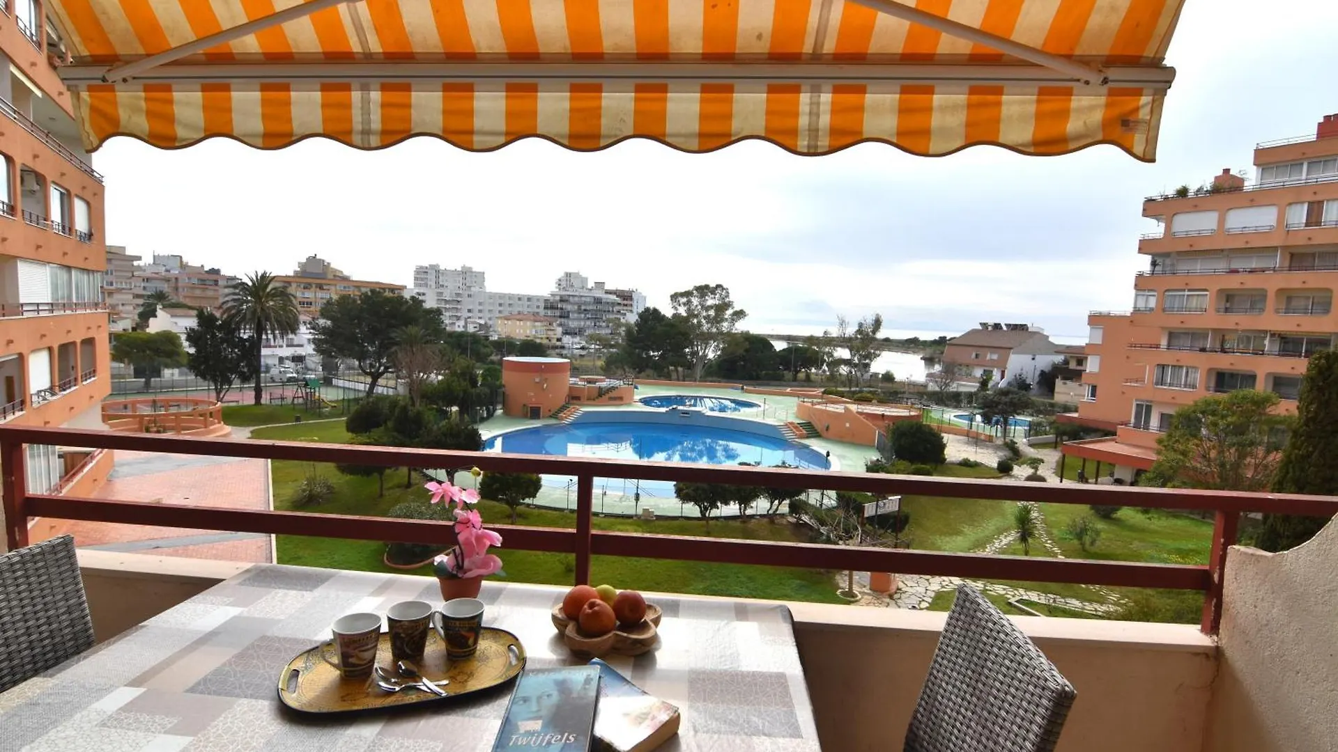 Rnet - 600 Tramuntana 02-21 Apartment Roses
